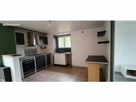 ormoy f2 avec cour privative