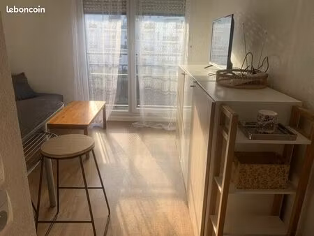 studio 1 pièce 24 m²