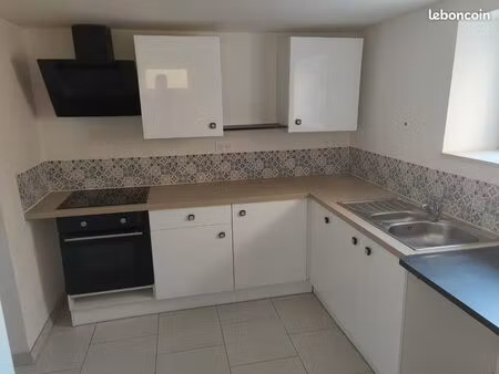 charmant 2 pièces avec jardin et parking