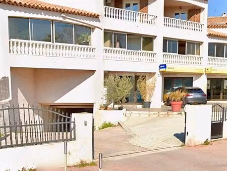 garage / box - 20 m² - électricité - frejus plage