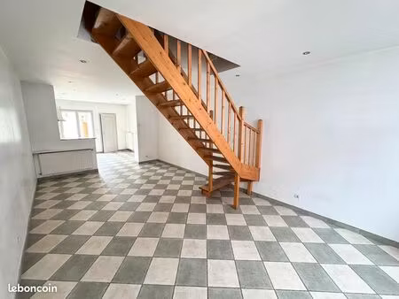 maison 1930 de charme – 3 chambres + bureau – ± 90 m² – cour aérée - dpe c