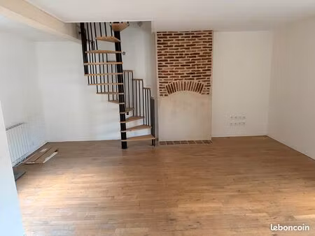 appartement t1 duplex 73m2 place gambetta