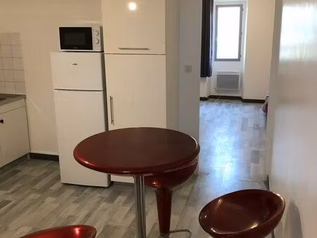 appt 2 pièces orgon meublé 580