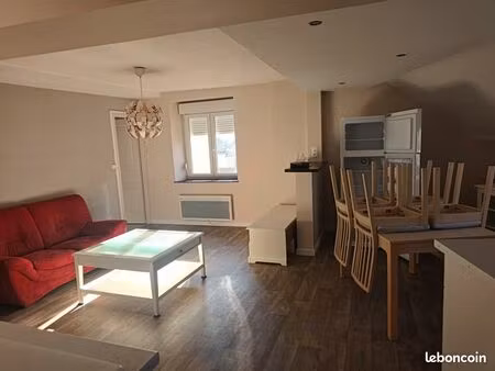 loue duplex meublé 67 m2 2ème et dernier étage
