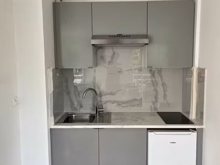 très agréable t2 de 40 m2 dans petite résidence récente