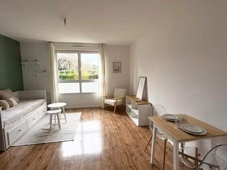 studio meublé - 25 m2 - résidence et parking sécurisés