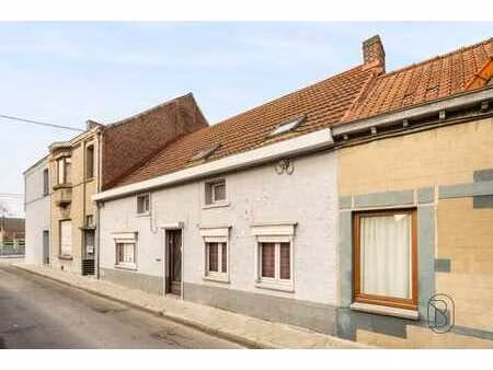 maison mitoyenne à kain-tombe