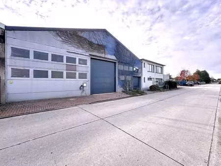 bedrijfsgebouw te koop in zedelgem  bestaande uit magazij...