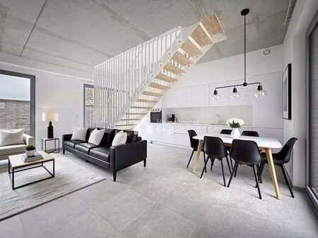 duplex 2 chambres avec jardin et terrasse