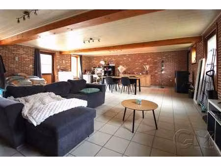 maison 2 ch + dressing - terrasse-parking privé - 220 m² -