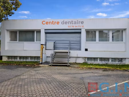 location locaux professionnels 548 m² à petit-couronne (76650)  5 834 €