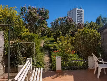location meublée maison 5 pièces 87 m² à nancy (54000)  1 400 €