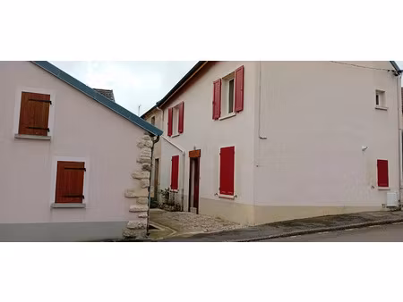 location maison 5 pièces 97 m² à chateau-thierry (02400)  810 €