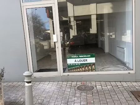 location locaux professionnels 51.38 m² à chaumont (52000)  790 €