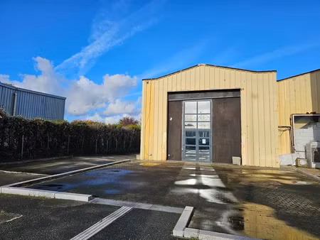 location locaux professionnels 558 m² à orgeval (78630)  8 410 €