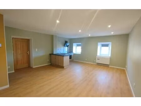 location appartement  m² t-3 à joyeuse  595 €