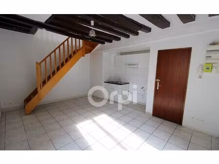 location appartement  m² t-2 à rozay-en-brie  690 €