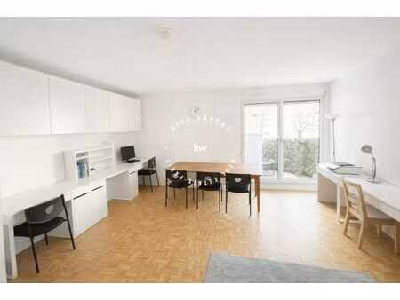 vanves - appartement 4 pièces de 81 m² avec balcon