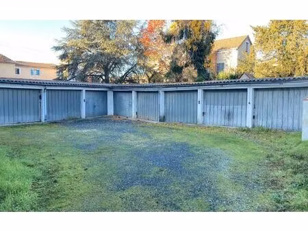 location stationnement  12 m² t- à périgueux  65 €