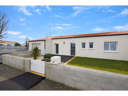 vente maison à saint-gervais (85230) : à vendre / 99m² saint-gervais