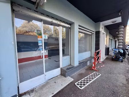 local commercial - secteur saint barnabé - parc provence