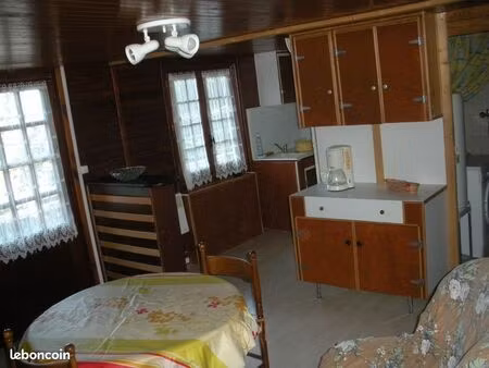 studio meublé 1er étage chauffé