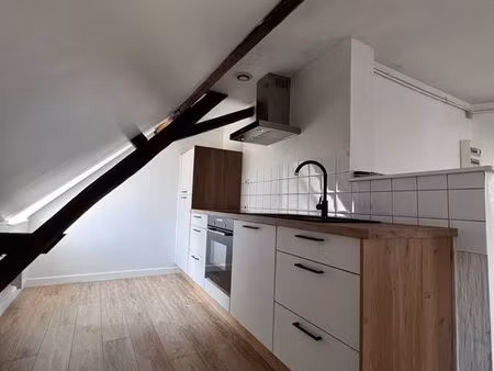 t2 plein centre bourg