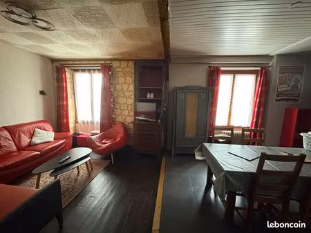 maison de caractere avec beaux volumes