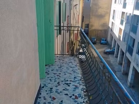 studio meublé de 26m2 lumineux avec balcon – charges comprises (eau/électricité/chauffage)