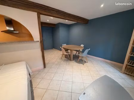 grand studio meublé calme et proche de tout