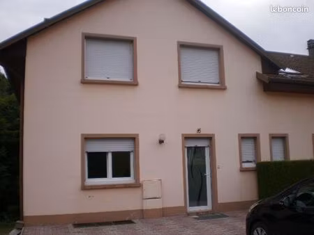 loue maison mitoyenne 1 côté