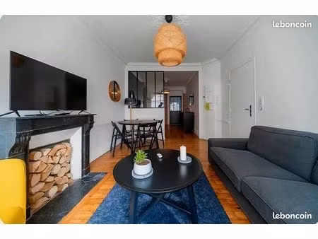 t2 moderne et design dans immeuble du centre ville