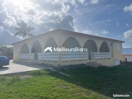 maison 5 pièces 136 m²