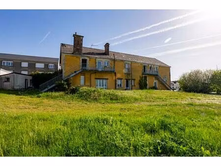 immeuble mixte - 403 m² - neufchâtel-en-saosnois (72)