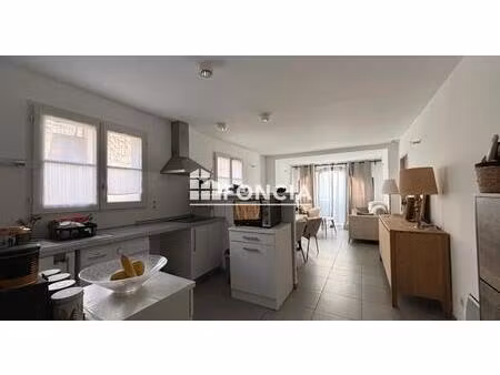 exclusivité foncia  t2 49.24m2 avec terrasse et parking  centre historique