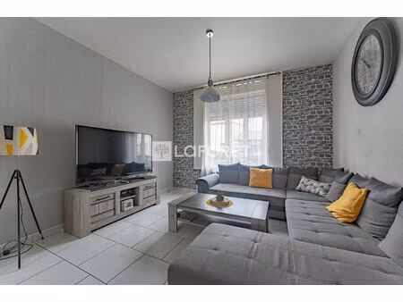 très belle maison de ville quartier polygone 4 chambres et jardin