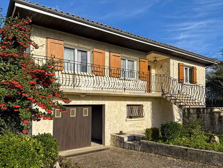 maison verac 5 pièce(s) 132 m2