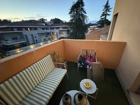meublé -trois pièces de 75m² avec parking et balcon