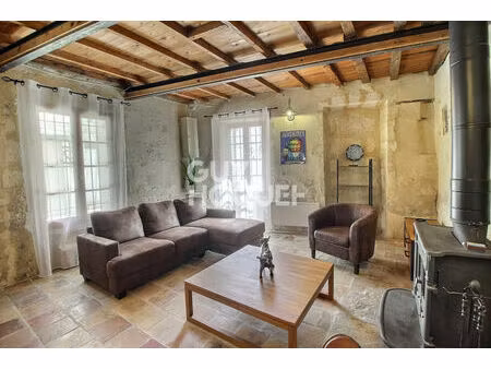 maison de village vallabrègues avec terrasse