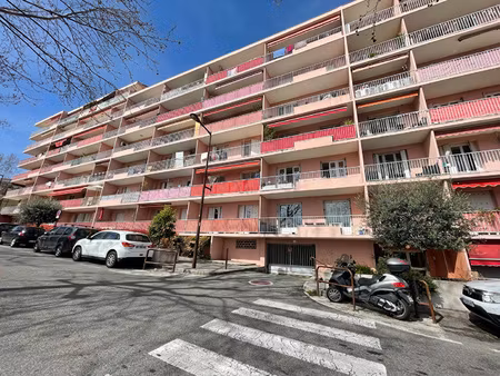 parking / box grasse