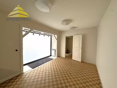 local commercial à louer  mandres les roses (94)