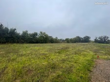 terrain 2 154 m² lectoure
