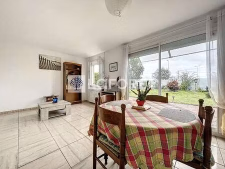 location maison piscine à thouars (79100) : à louer piscine / 85m² thouars