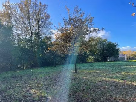 terrain 627 m² cubnezais