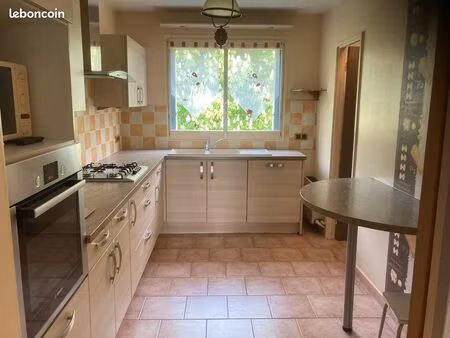 location appartement f4 90m² non meublé résidence saint-sauveur à sens