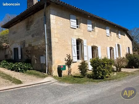 maison 7 pièces 231 m²