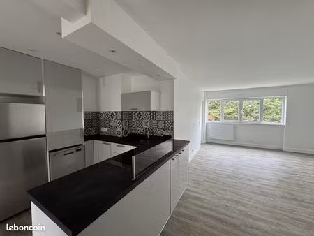 appartement 3 pièces 60 m²