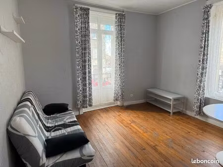 t2 place de l’église