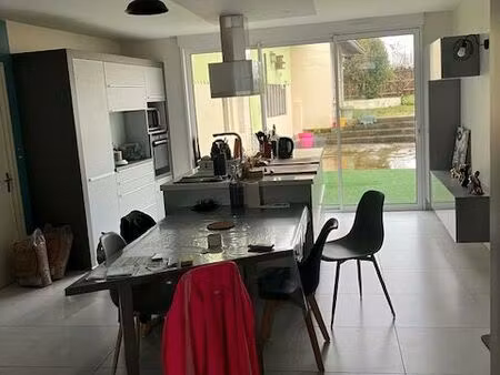 a louer maison 180 m² avec 5 chambres à champdeniers
