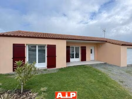 vente maison à sèvremont (85700) : à vendre / 105m² sèvremont